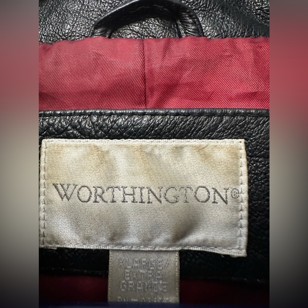 Leather jacket. - Picture 7 of 7